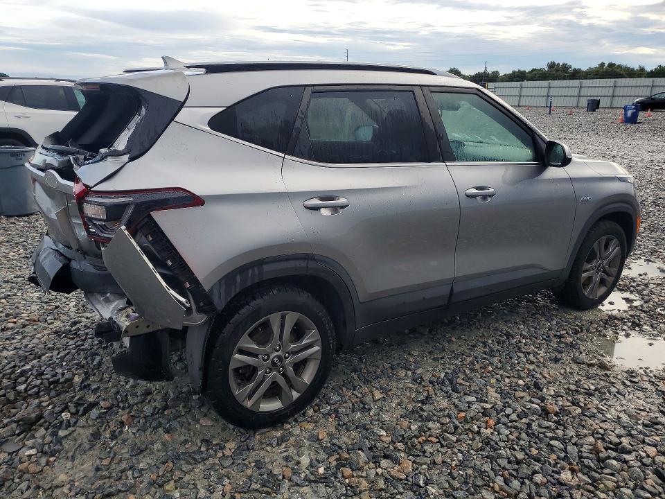 Zdjęcie 3 z aukcji – 2021 KIA SELTOS z VIN KNDEUCAA0M7157849