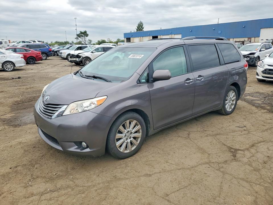 صورة رقم 1 من المزاد - 2014 TOYOTA SIENNA مع VIN 5TDDK3DC5ES090672