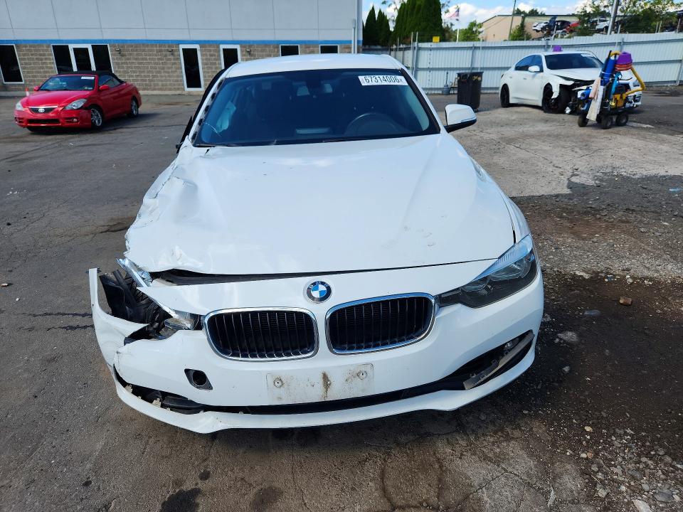 Photo 5 from auction – 2016 BMW 320 with VIN WBA8E5G50GNT40617