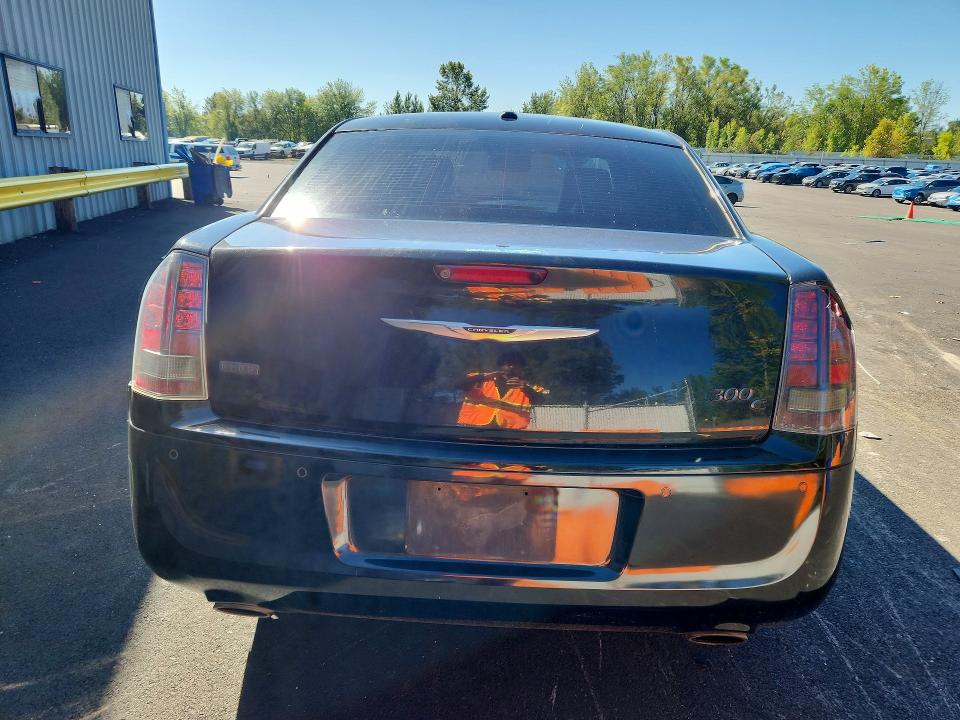 Zdjęcie 6 z aukcji – 2014 CHRYSLER 300C z VIN 2C3CCAJT9EH240447