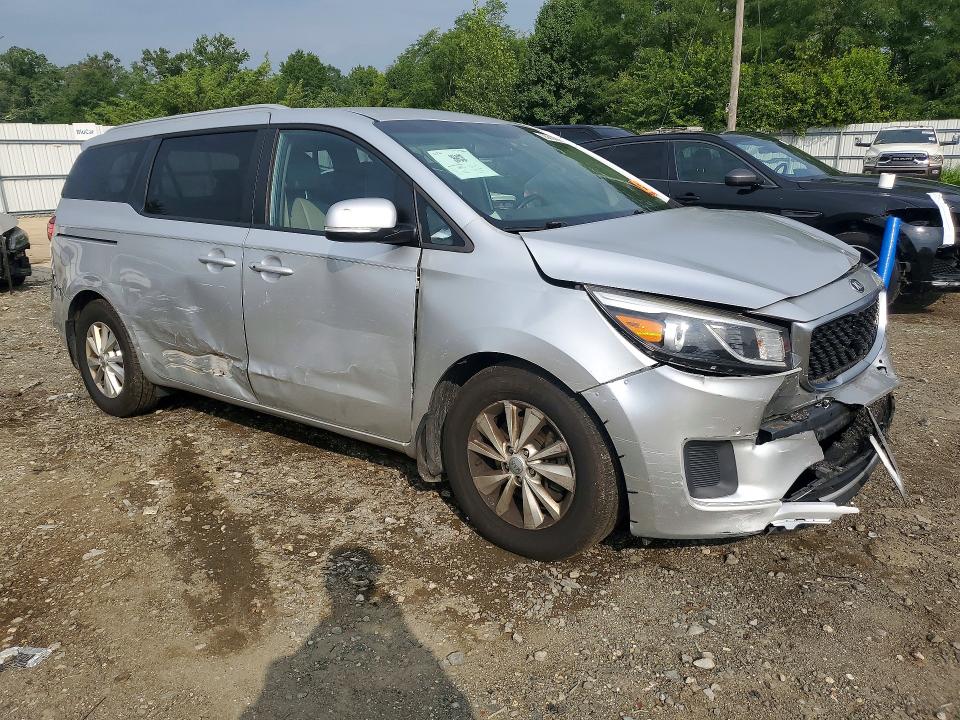 Photo 4 from auction – 2016 KIA SEDONA with VIN KNDMB5C19G6212481