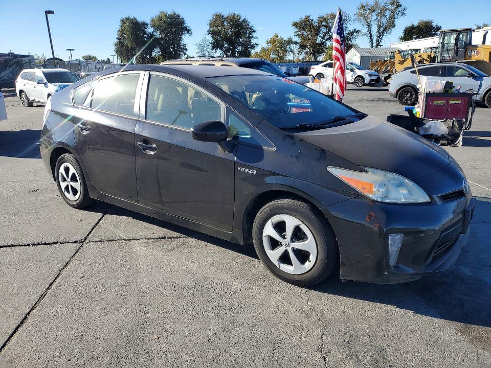 Zdjęcie 4 z aukcji – 2014 TOYOTA PRIUS z VIN JTDKN3DU3E0358371