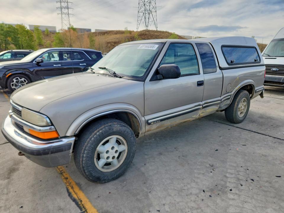 CHEVROLET S TRUCK 1998 с VIN 1GCDT19X1W8247245 - Снимка от търг