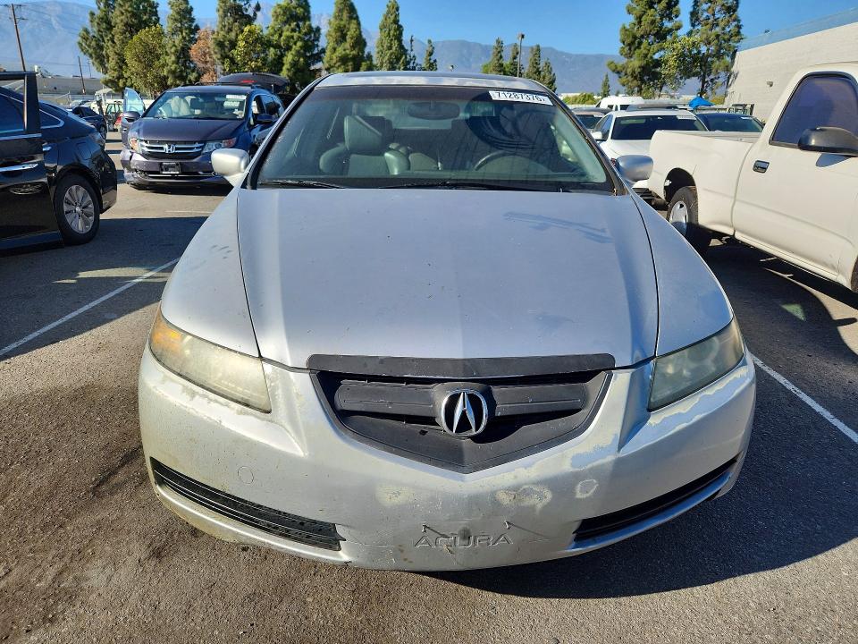 Снимка 5 от търг – 2004 ACURA TL с VIN 19UUA66244A055904