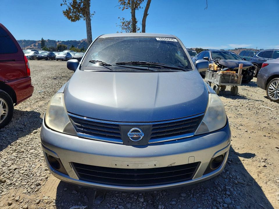 Снимка 5 от търг – 2011 NISSAN VERSA с VIN 3N1BC1AP1BL497957
