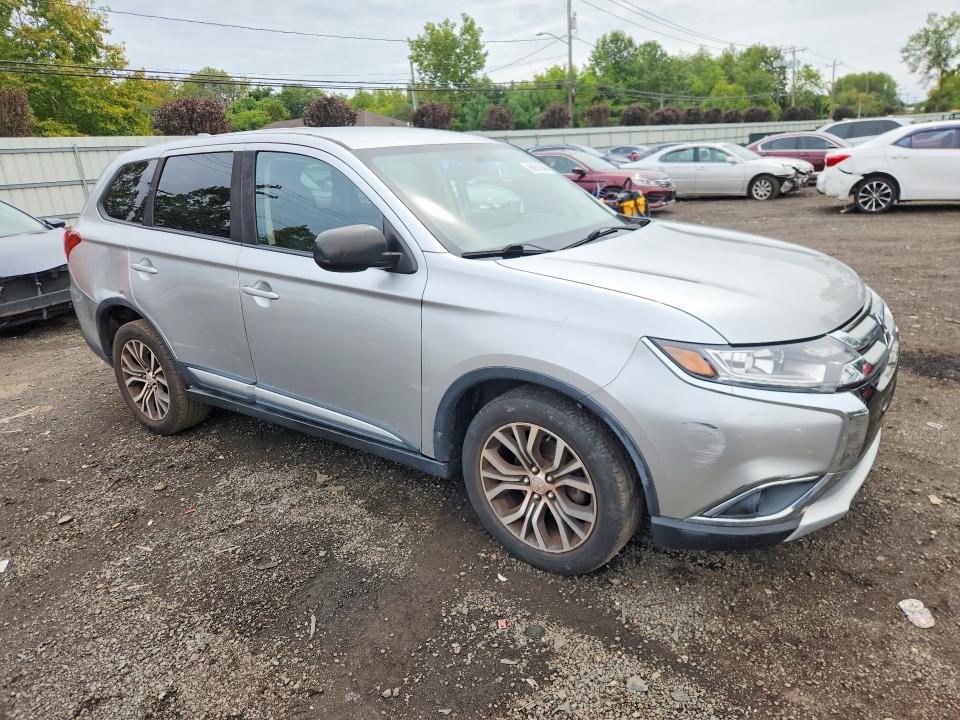 Photo 4 from auction – 2018 MITSUBISHI OUTLANDER with VIN JA4AZ3A3XJZ039903