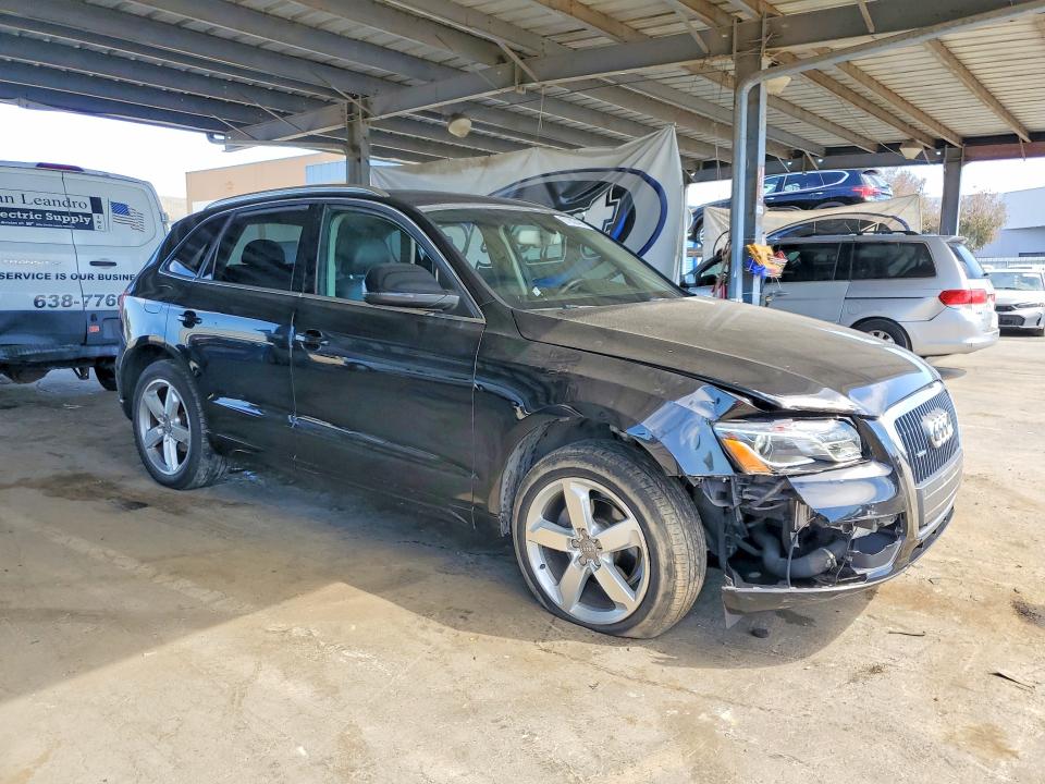 Foto 4 de la subasta – 2012 AUDI Q5 con VIN WA1LFAFP6CA003385