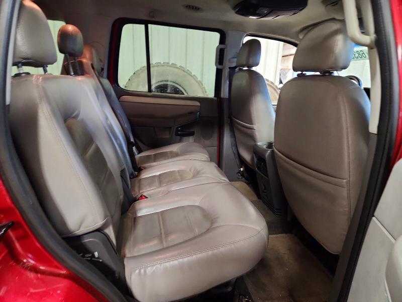 Photo 10 from auction – 2005 FORD EXPLORER with VIN 1FMZU63K95UA07214