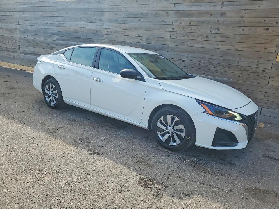 Photo 4 from auction – 2024 NISSAN ALTIMA with VIN 1N4BL4BV3RN429462