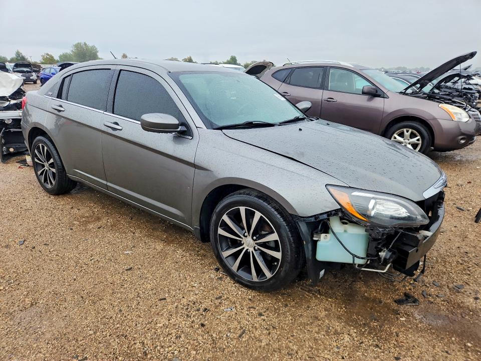 Zdjęcie 4 z aukcji – 2012 CHRYSLER 200 z VIN 1C3CCBHG8CN284328