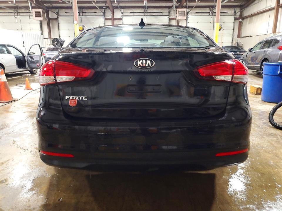 Photo 6 from auction – 2018 KIA FORTE with VIN 3KPFK4A75JE195724