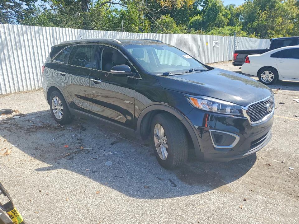 Photo 4 from auction – 2017 KIA SORENTO with VIN 5XYPG4A33HG205425