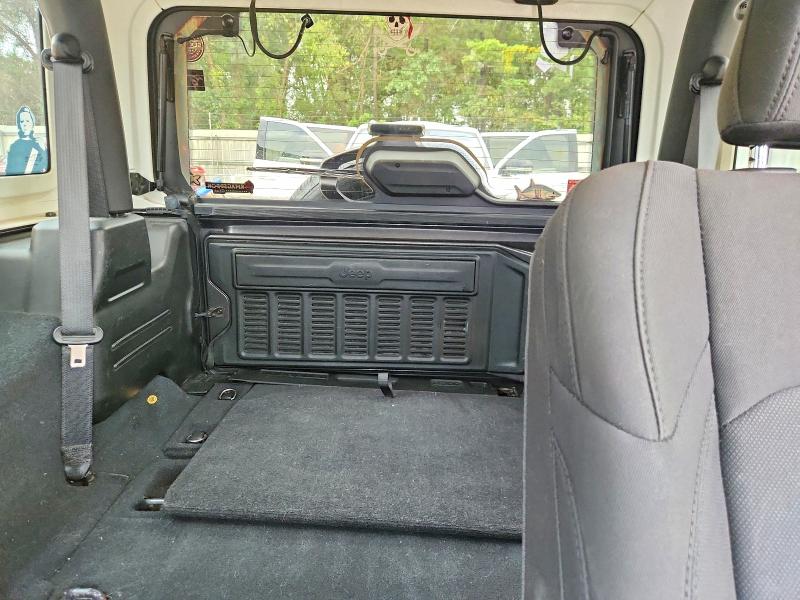 Photo 10 from auction – 2020 JEEP WRANGLER with VIN 1C4GJXAN3LW154802