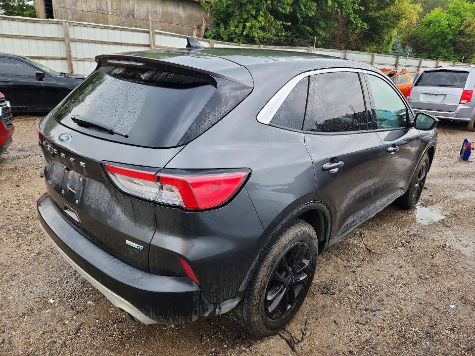 Zdjęcie 3 z aukcji – 2020 FORD ESCAPE z VIN 1FMCU9G69LUA52199