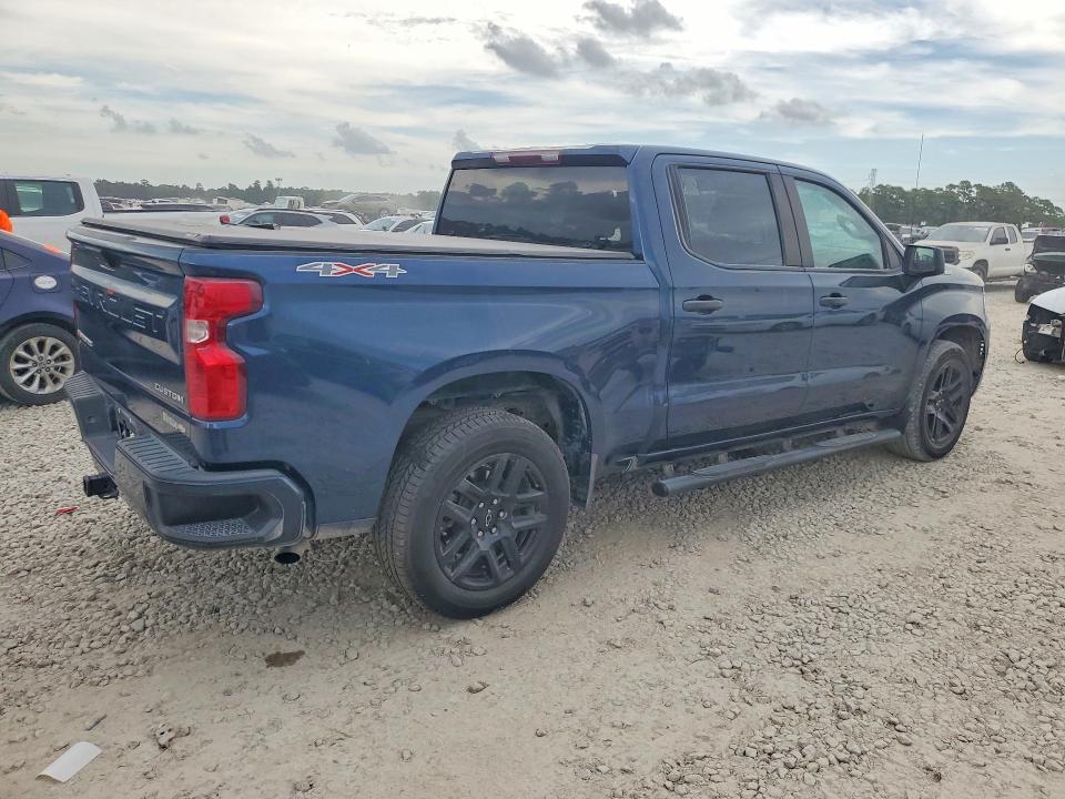 صورة رقم 3 من المزاد - 2023 CHEVROLET SILVERADO مع VIN 3GCPDBEK9PG170730