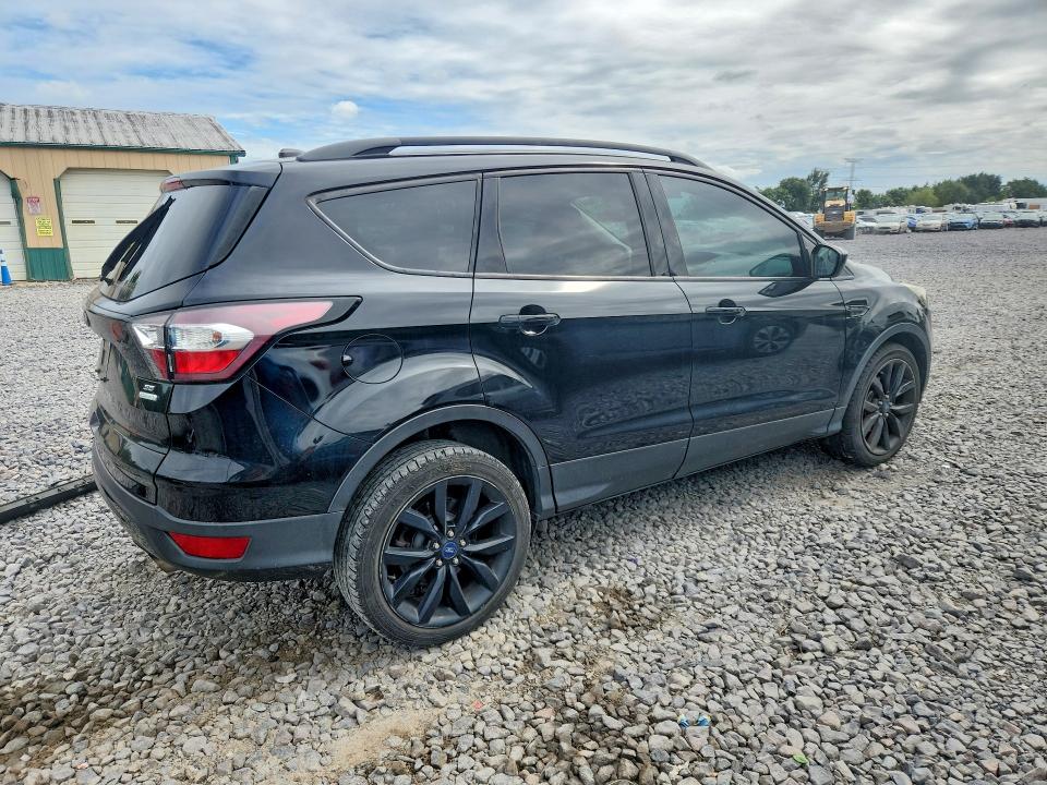 Фото 3 с аукциона – 2017 FORD ESCAPE с VIN 1FMCU0GD7HUC74239