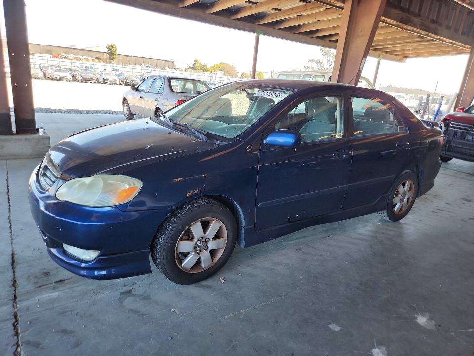 TOYOTA COROLLA 2004 с VIN 1NXBR32E54Z235092 - Снимка от търг