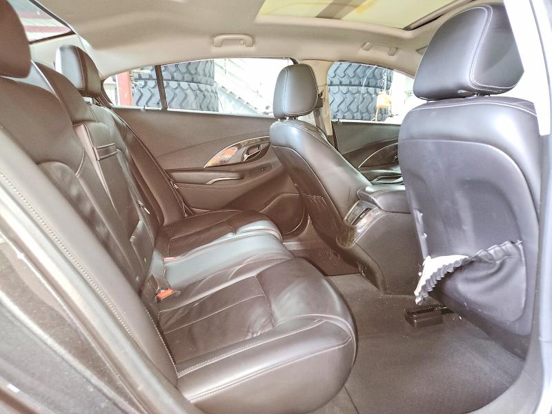 Photo 10 from auction – 2016 BUICK LACROSSE with VIN 1G4GB5G35GF218024