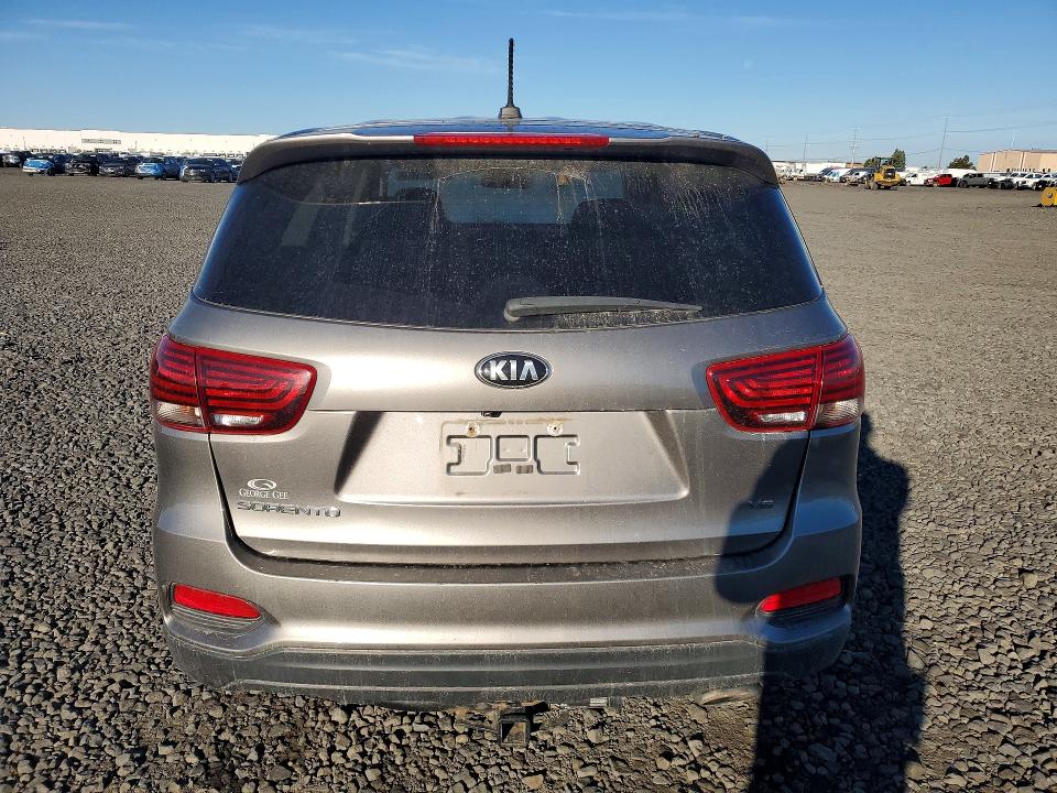 Photo 6 from auction – 2019 KIA SORENTO with VIN 5XYPGDA5XKG456161