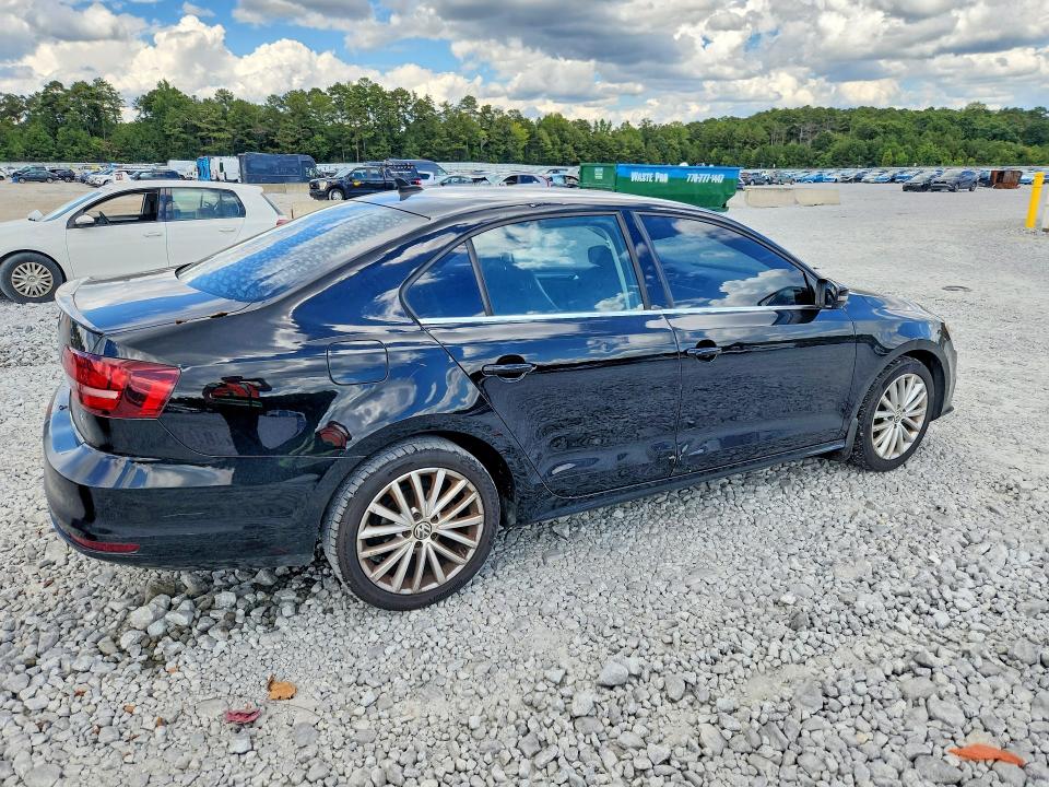 Photo 3 from auction – 2016 VOLKSWAGEN JETTA with VIN 3VWL17AJ2GM310021