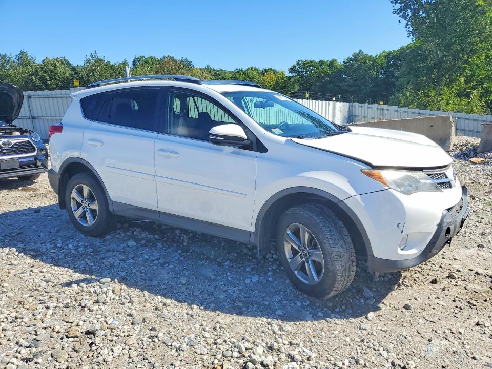 Снимка 4 от търг – 2015 TOYOTA RAV4 с VIN 2T3RFREV1FW356511