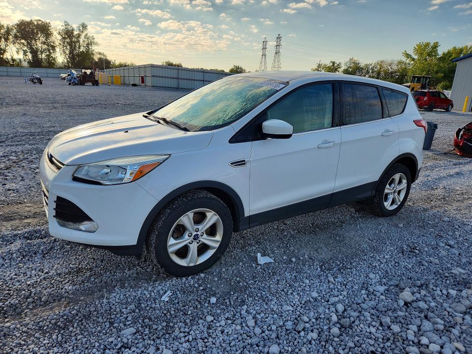 FORD ESCAPE 2016 with VIN 1FMCU9GX2GUB45094 - Photo from auction