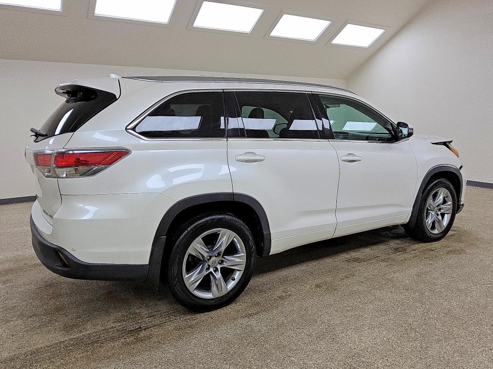 Foto 3 de la subasta – 2015 TOYOTA HIGHLANDER con VIN 5TDDKRFHXFS162379