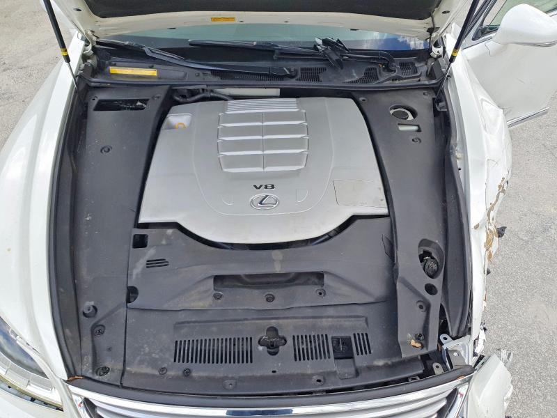 Photo 11 from auction – 2014 LEXUS LS with VIN JTHCL5EF6E5021894