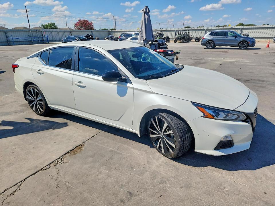 Photo 4 from auction – 2020 NISSAN ALTIMA with VIN 1N4BL4CV0LC175369