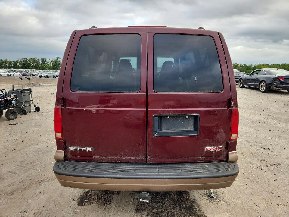 Снимка 6 от търг – 2003 GMC SAFARI с VIN 1GKDM19X73B505557
