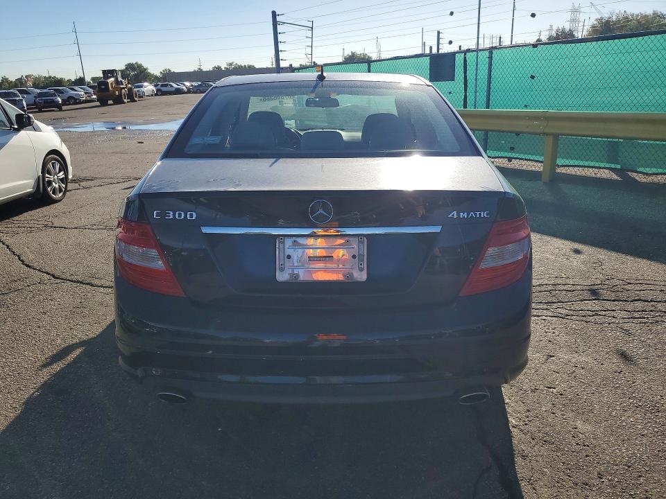 Photo 6 from auction – 2011 MERCEDES-BENZ C with VIN WDDGF8BB3BR167256