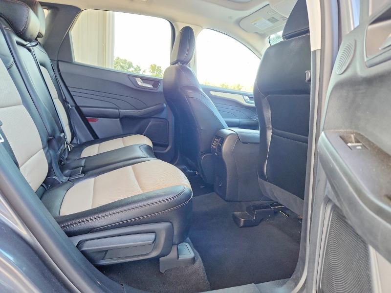 Photo 10 from auction – 2021 FORD ESCAPE with VIN 1FMCU9DZ1MUA36790