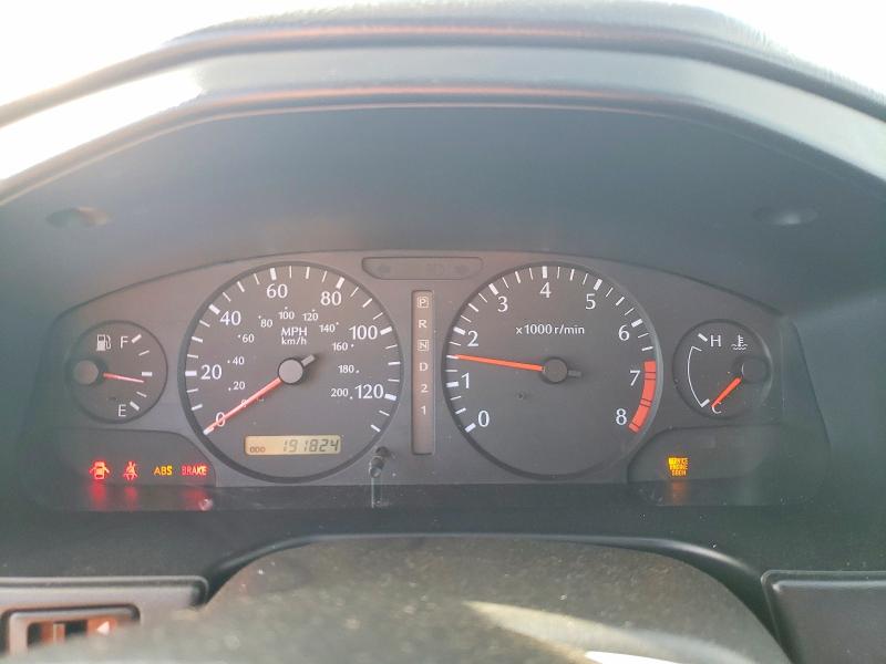 Photo 9 from auction – 2002 INFINITI G20 with VIN JNKCP11A22T505284