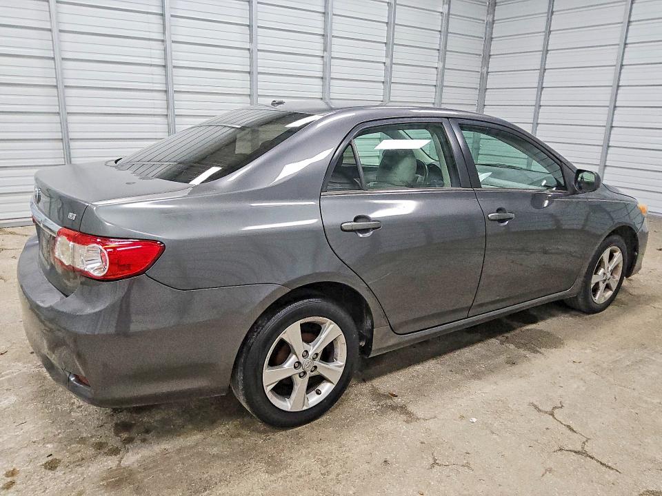 Photo 3 from auction – 2013 TOYOTA COROLLA with VIN 2T1BU4EE1DC929733
