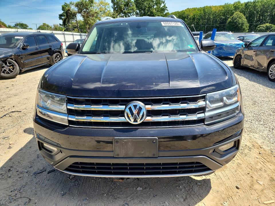 Photo 5 from auction – 2018 VOLKSWAGEN ATLAS with VIN 1V2CP2CA2JC596414