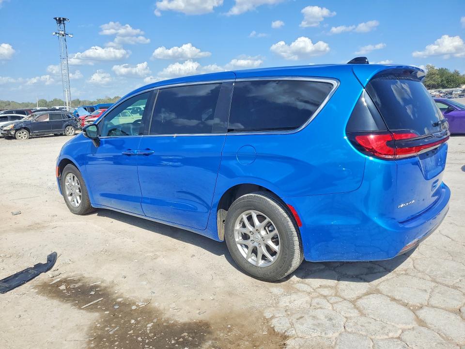 Photo 2 from auction – 2026 CHRYSLER PACIFICA with VIN 2C4RC1BG6TR220865