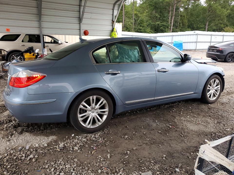Photo 3 from auction – 2009 HYUNDAI GENESIS with VIN KMHGC46F49U058543