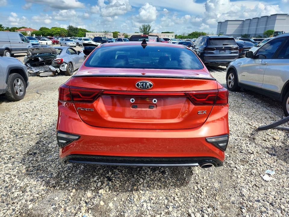 Foto 6 de la subasta – 2019 KIA FORTE con VIN 3KPF54AD3KE084815