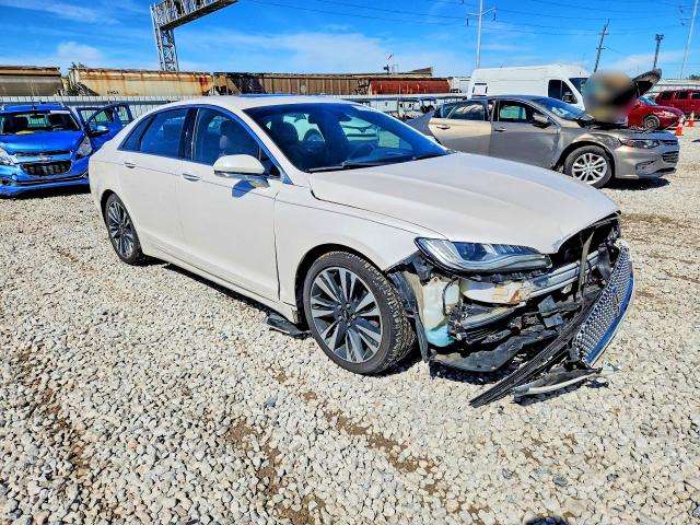 Снимка 4 от търг – 2017 LINCOLN MKZ с VIN 3LN6L5E91HR660416