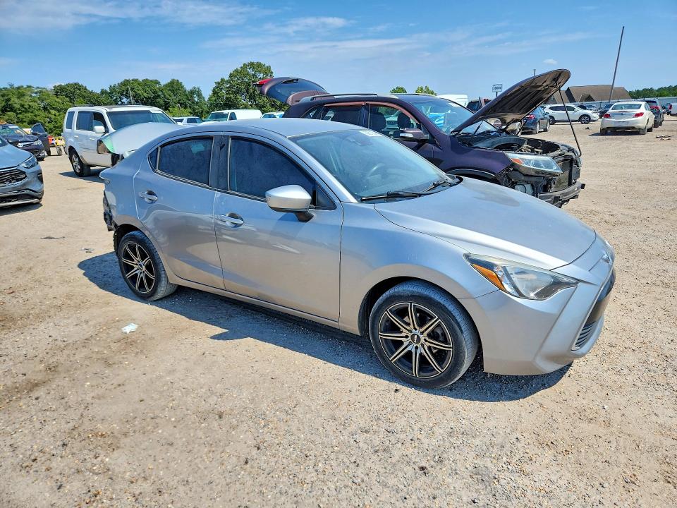 Photo 4 from auction – 2016 SCION IA with VIN 3MYDLBZV0GY140120