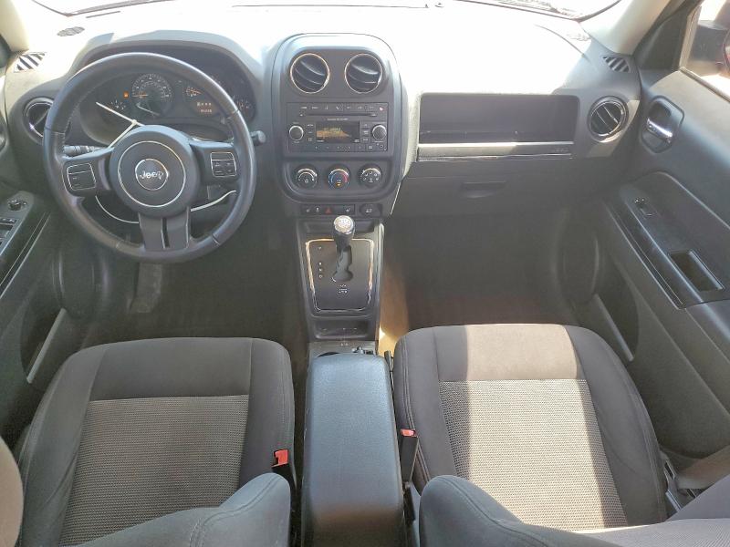 Photo 8 from auction – 2017 JEEP PATRIOT with VIN 1C4NJPFB5HD182268