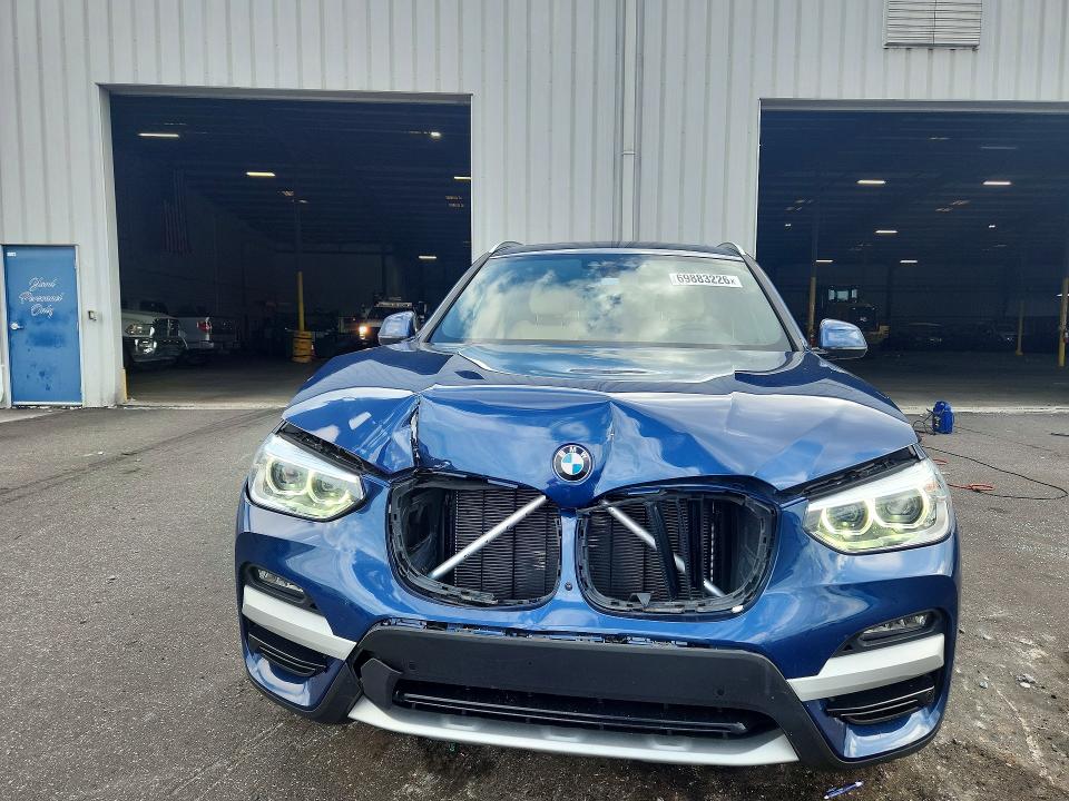 Foto 5 de la subasta – 2021 BMW X3 con VIN 5UXTY3C02M9G13596