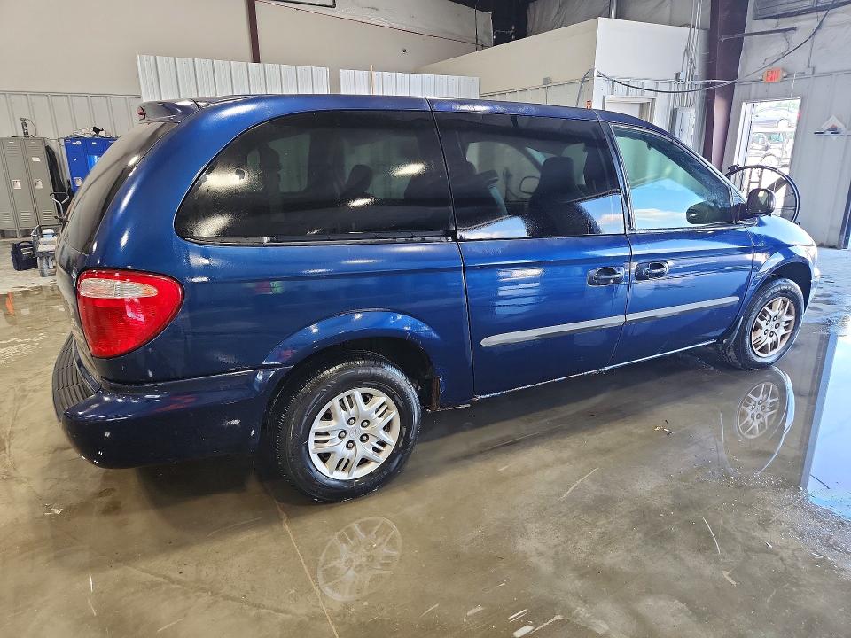 Photo 3 from auction – 2003 DODGE GRAND CARAVAN with VIN 2D4GP44323R129988