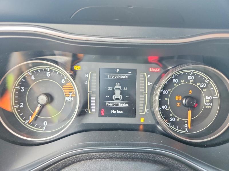 Photo 9 from auction – 2019 JEEP CHEROKEE with VIN 1C4PJLLB1KD339419