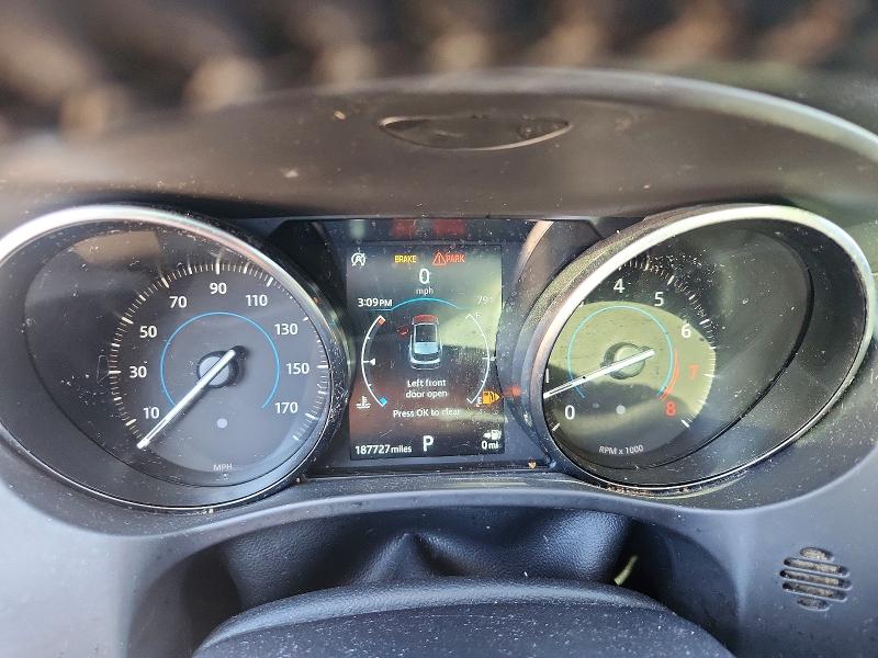 Photo 9 from auction – 2018 JAGUAR F-PACE with VIN SADCJ2GX7JA237108