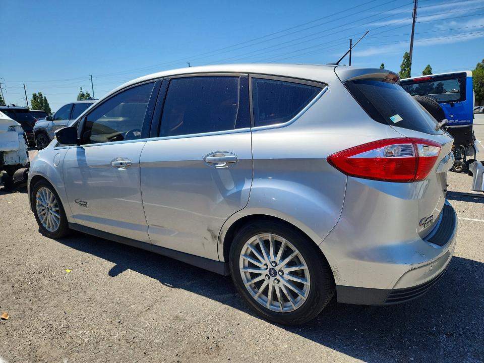 Photo 2 from auction – 2016 FORD C-MAX with VIN 1FADP5CU7GL113323