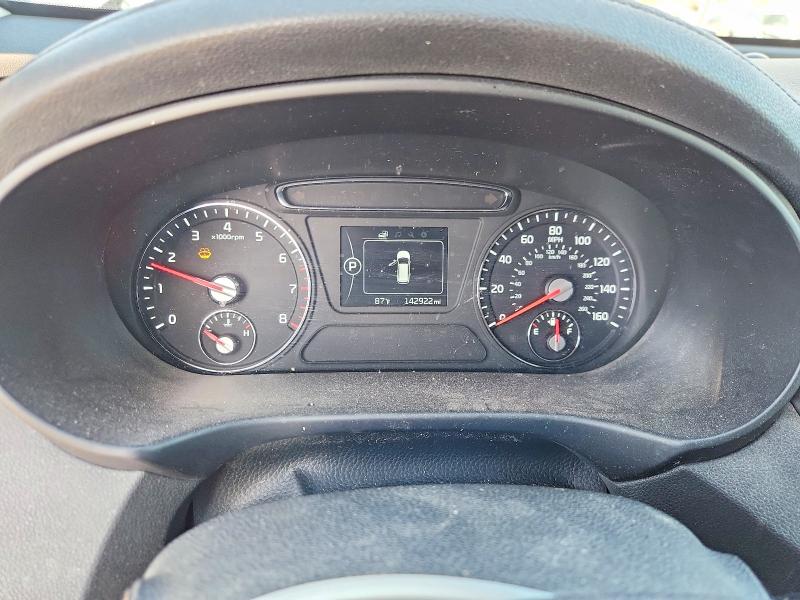 Photo 9 from auction – 2016 KIA SORENTO with VIN 5XYPG4A38GG165406