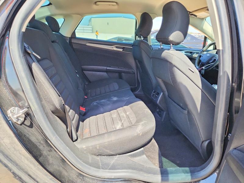 Photo 10 from auction – 2018 FORD FUSION with VIN 3FA6P0LU5JR274435