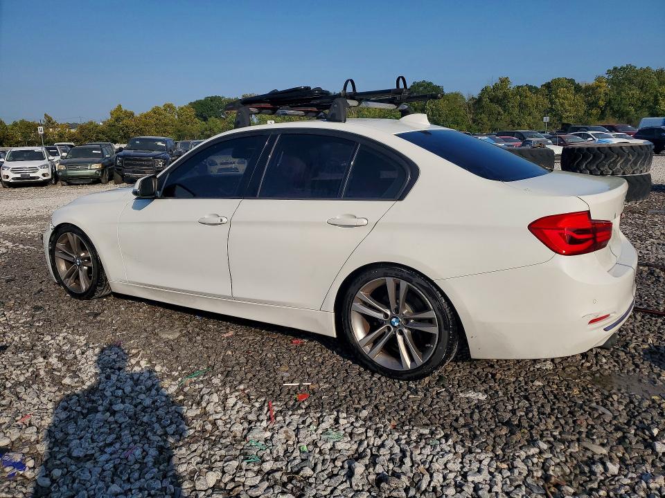 Zdjęcie 2 z aukcji – 2016 BMW 328 z VIN WBA8E9C57GK604107