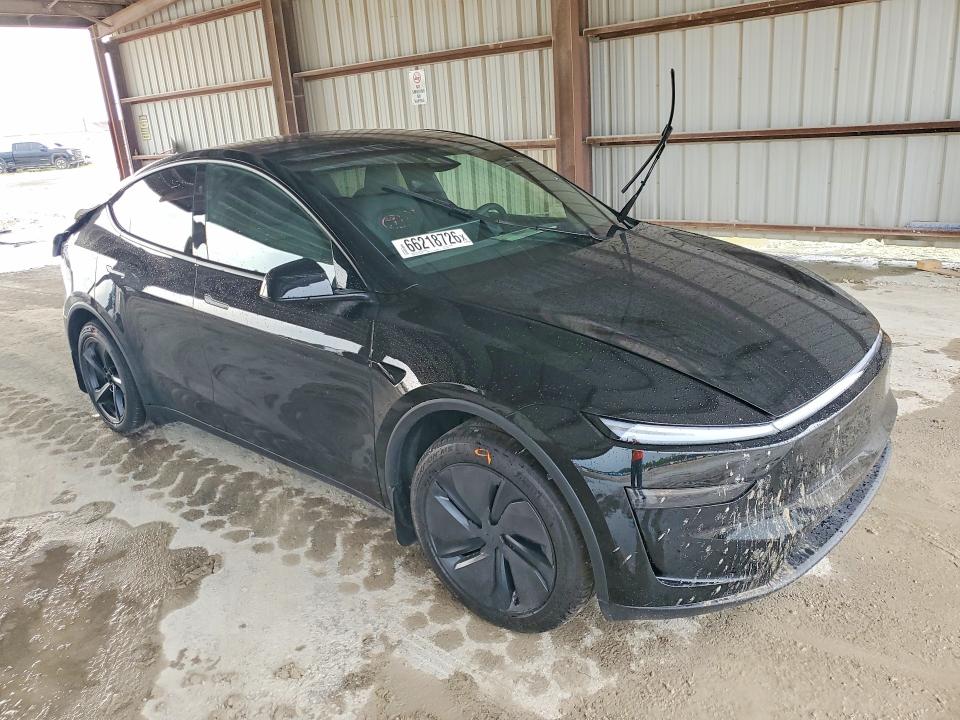 Снимка 4 от търг – 2026 TESLA MODEL Y с VIN 7SAYGDEE1TA722030